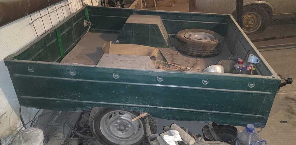 Антикварная ВАЗ-2102 фургон + прицеп