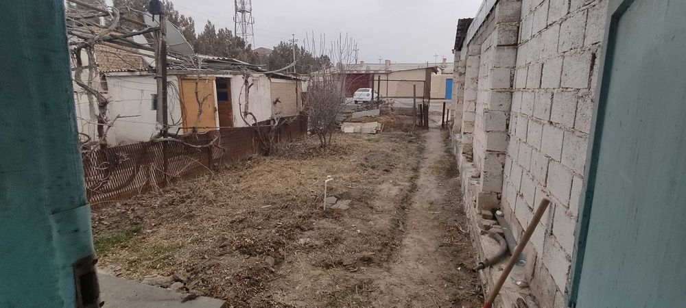 Продаётся 3х комнатная квартира. Г.каган  Ул. Хакикат 1 .