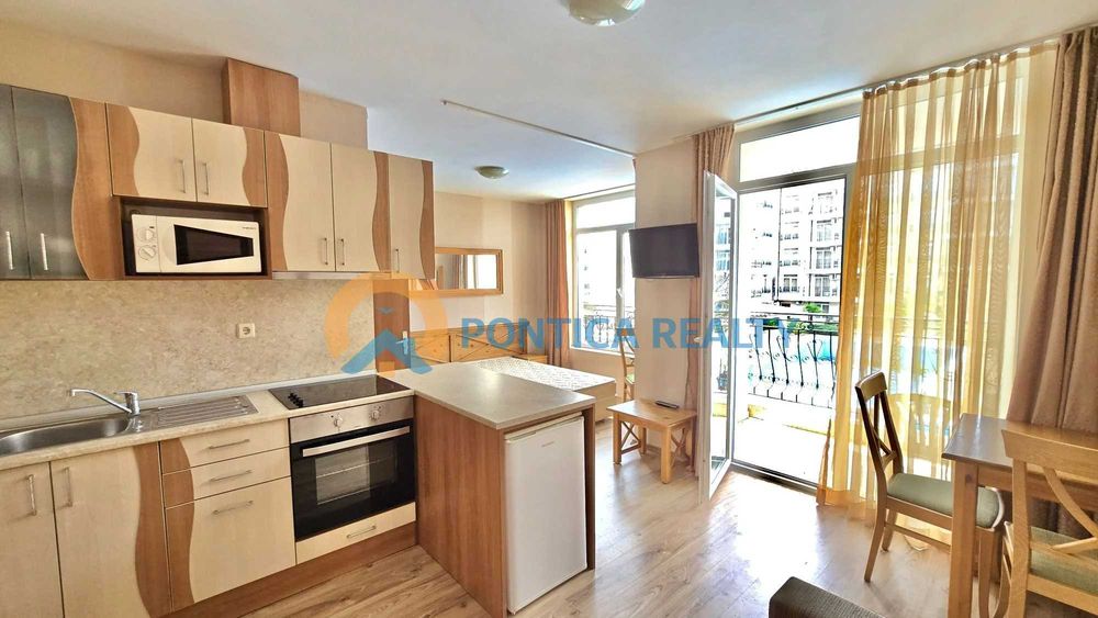 Тристаен апартамент в луксозен комплекс в Слънчев Бряг