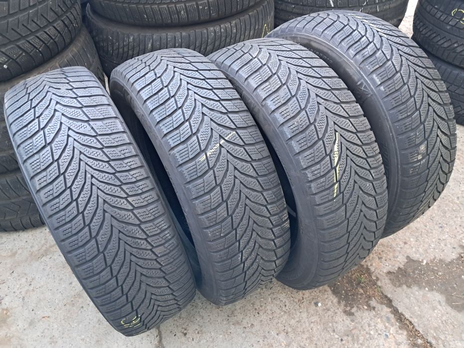 Anvelope second iarna 215 65 R16 Nexen