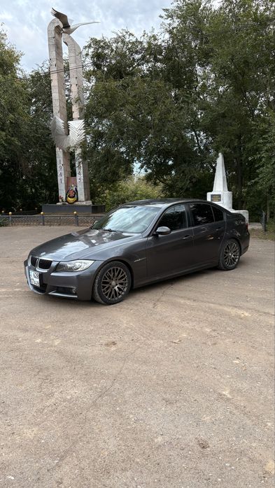 Продам BMW 3 серия 2005г