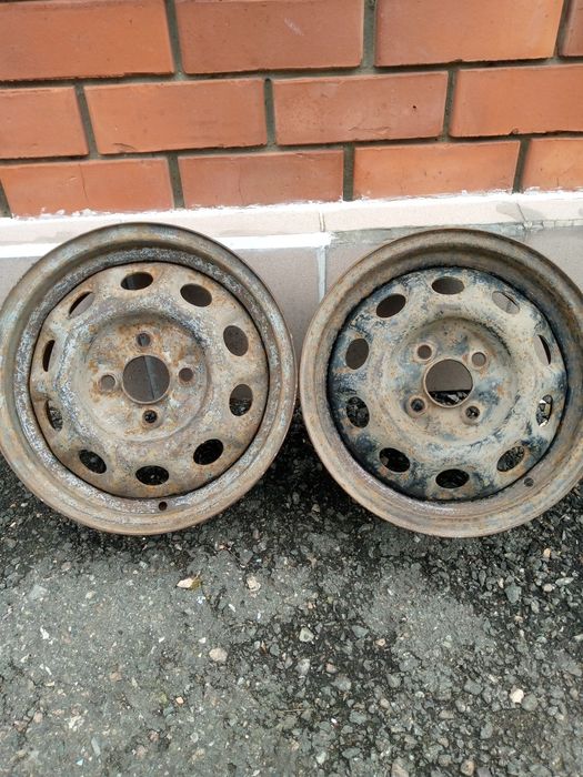 Два диска r-14 разболтовка 4*100