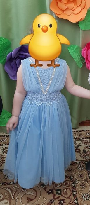 Продаются нарядные платья на девочку.