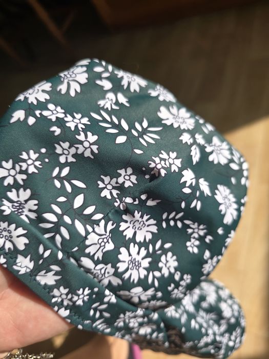 Тъмно зелен бански от две части