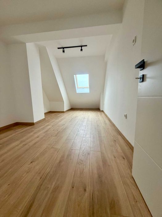 Продава се Двустаен апартамент в Пловдив, Кючук Париж - 70 кв.м за 1929 €/кв.м - Снимка #5