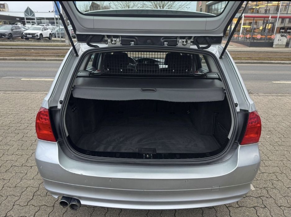 BMW 3 Series 2011 — imagine 2