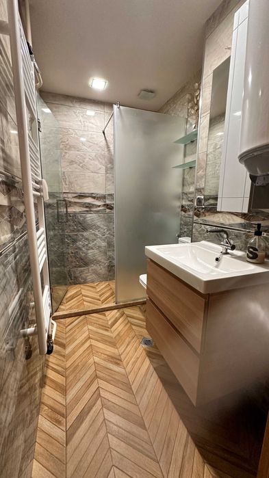 Дава се под наем Тристаен апартамент в Пловдив, Изгрев - 70 кв.м за 408 € - Снимка #8