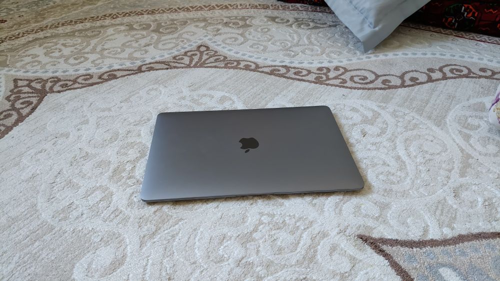 MacBook продам для