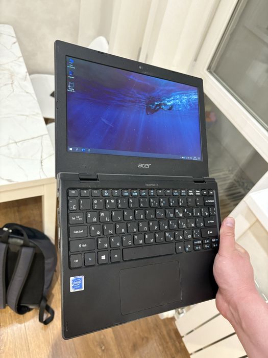 Ноутбук Acer Travelmate B
