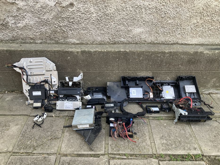 W211 E220 CDI 5G На Части Mercedes