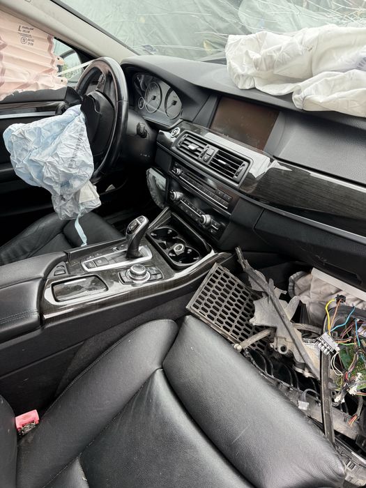 Бмв 550и за части (Bmw F10 550i za chasti)