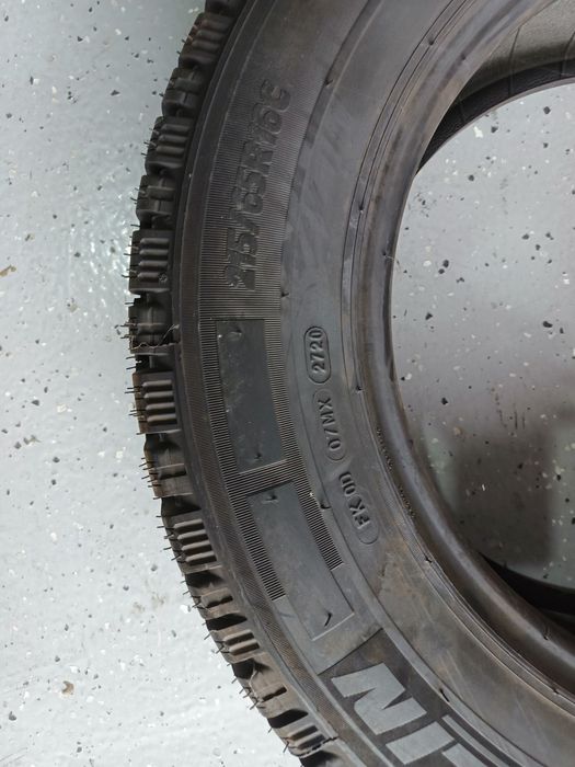 215.65.16C Michelin Agilius Alpin M+S Noi
