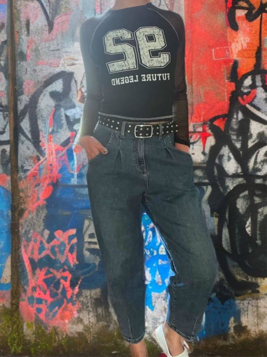 Синие женские джинсы