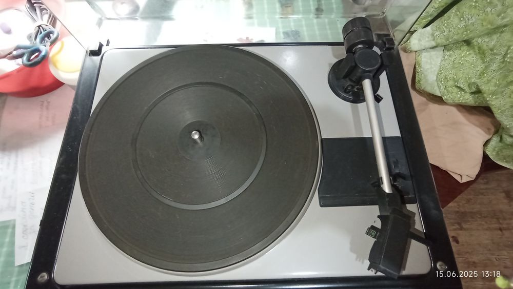 Проигрыватель б/у