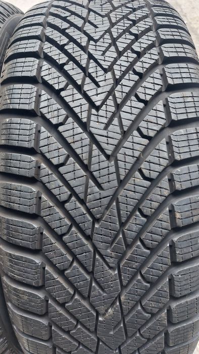 Зимни гуми 205/45/17 Pirelli Cinturato 2 броя