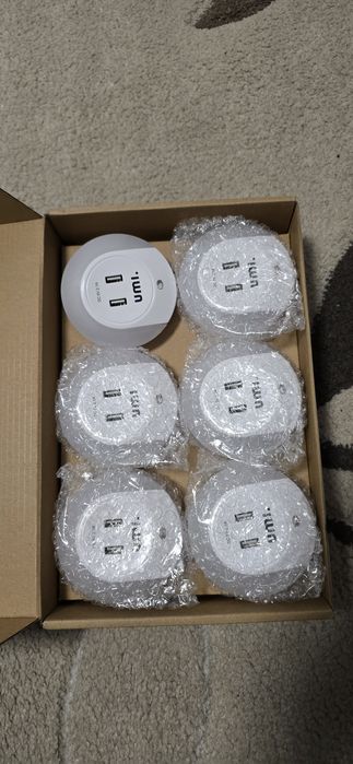 Lampa veghe cu senzor si 2 porturi încărcare rapida umi