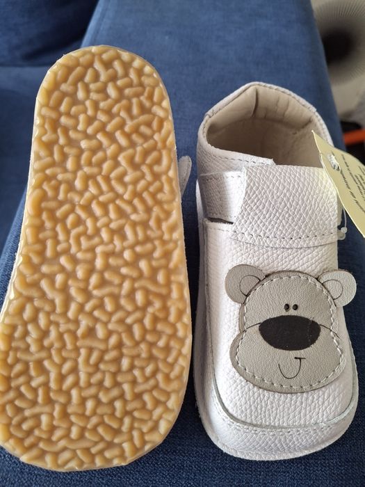 Papuci bebe piele