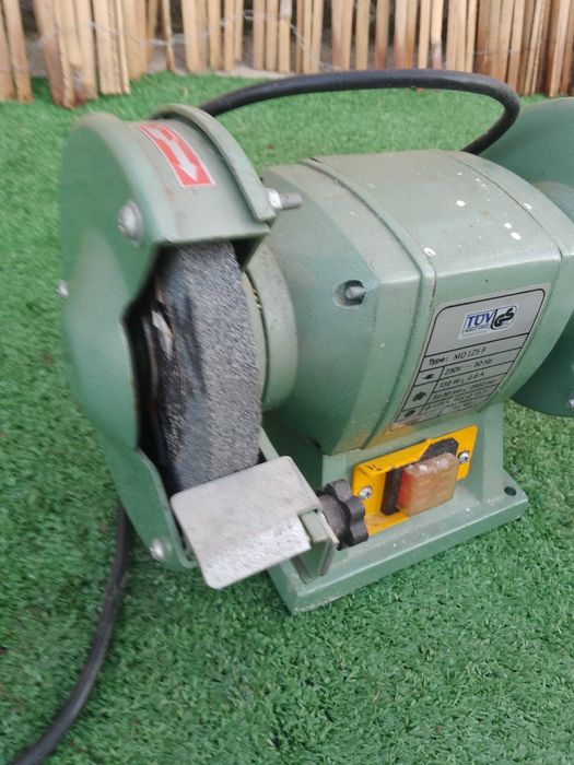 Шмиргел 130 W . .