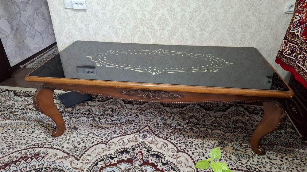 Янги стол сотилади