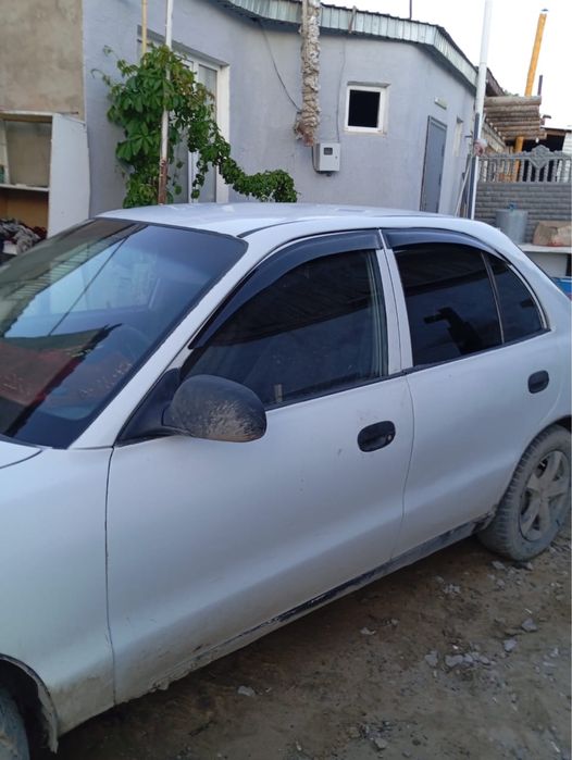 Hyundai accent 1998