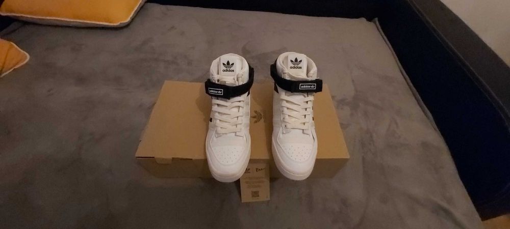 Adidași Parley ii vând pentru că nu mi se potrivesc