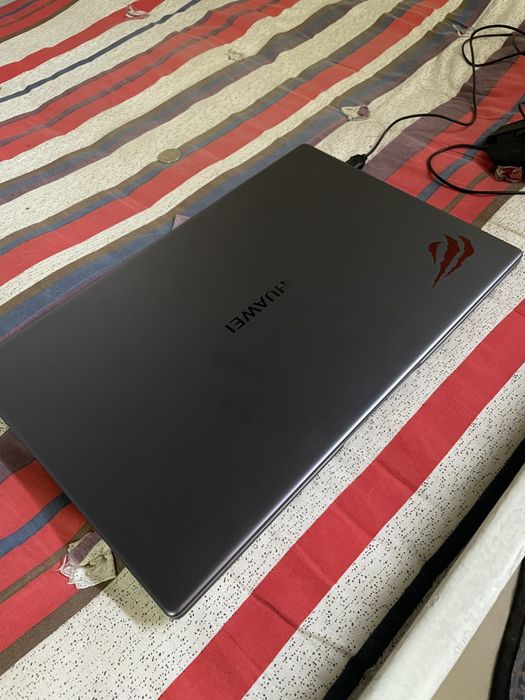 Продам новый ноутбук