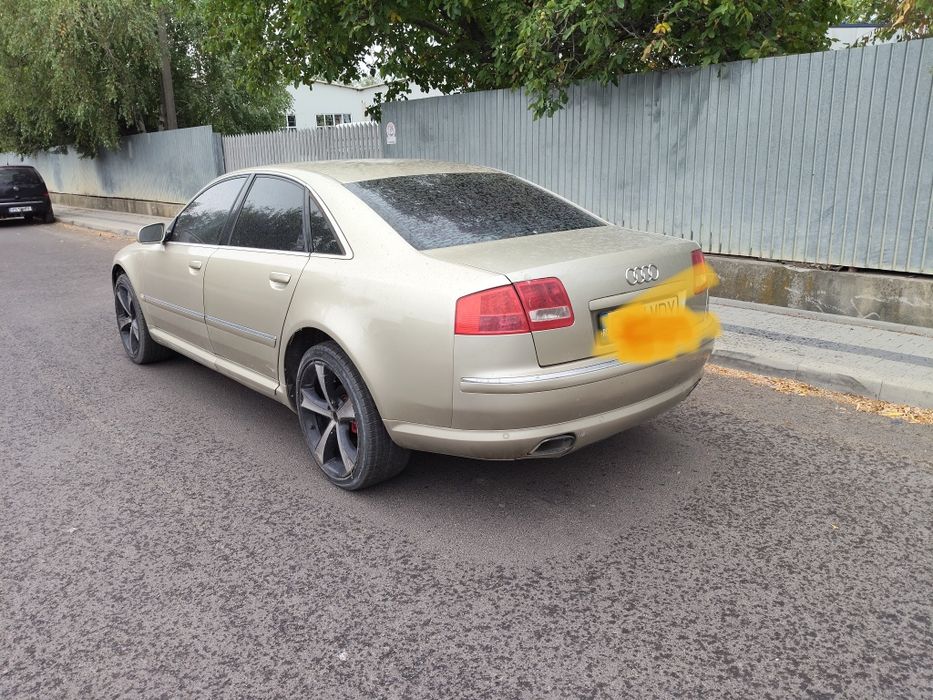 DEZMEMBREZ Audi A8 3.0 Diesel.Pachet W12