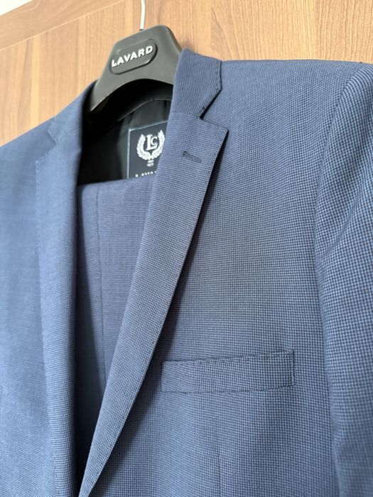 Costum LAVARD albastru – lână 60% – sacou + pantaloni – M (170/100/88) elegant