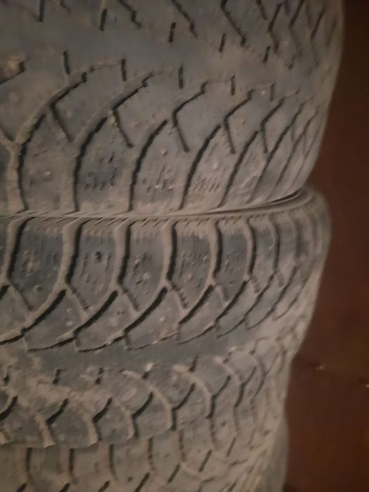 Продам Зимнюю Резину