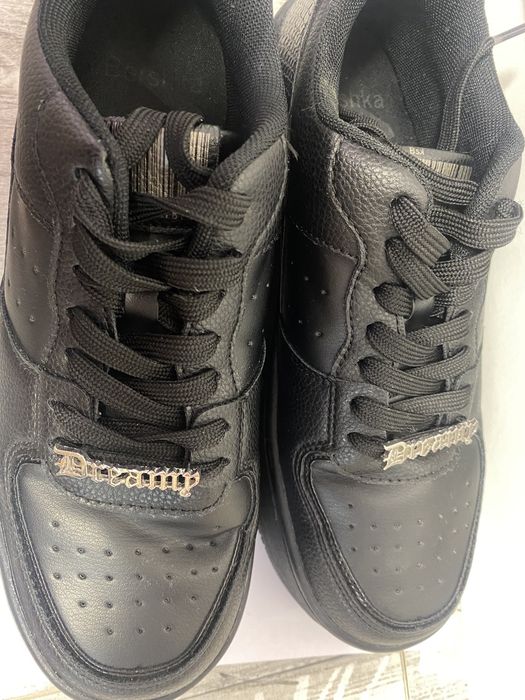 Adidasi bershka aproape noi 39