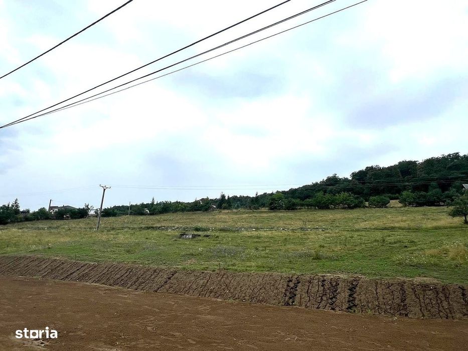 Teren intravilan Valea Castailor zona Rombat