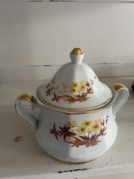 Супник -антика изкрючително запазен