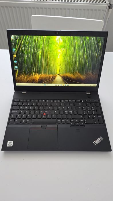 Laptop Lenovo P15V Gen 1 i.7 10875H 16 gb rami TouchScreen!!