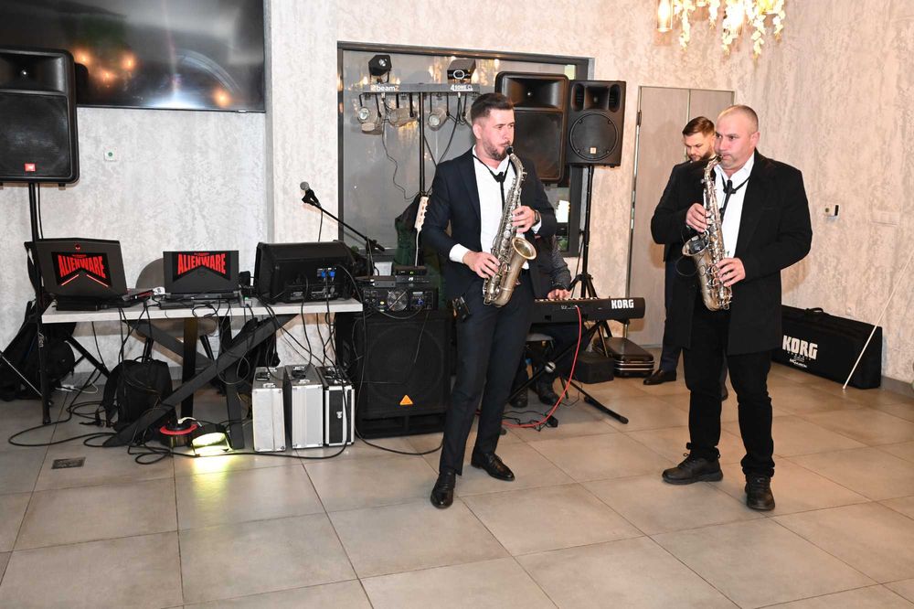 Formatie muzica si dj- Evenimente: Nunti, botez, revelion, petreceri