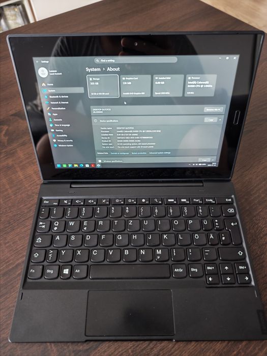 Lenovo tablet 10" LTE cu Windows 11
