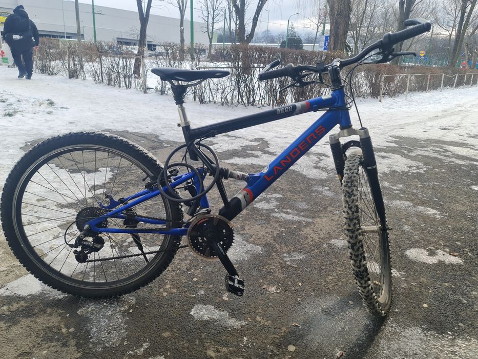 Bicicletă MTB de oraș