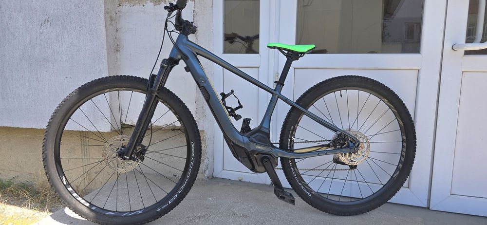 Bicicleta electrică Specialized