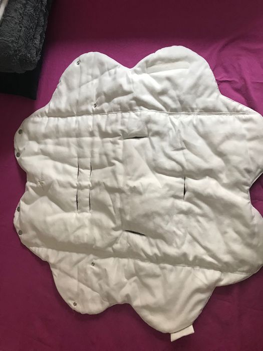 Бебешко одеяло за разходки и повиване