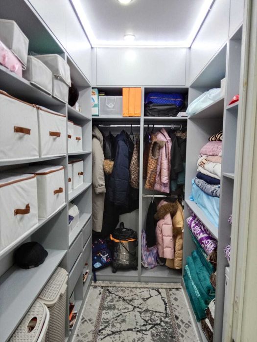 продается  3 комн кв р-н Ремзавод