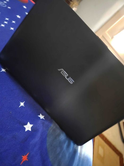Laptop Asus VivoBook