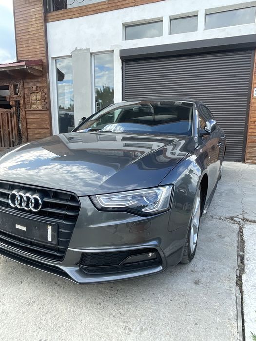 Haion cu lunetă Audi A5 facelift 2015