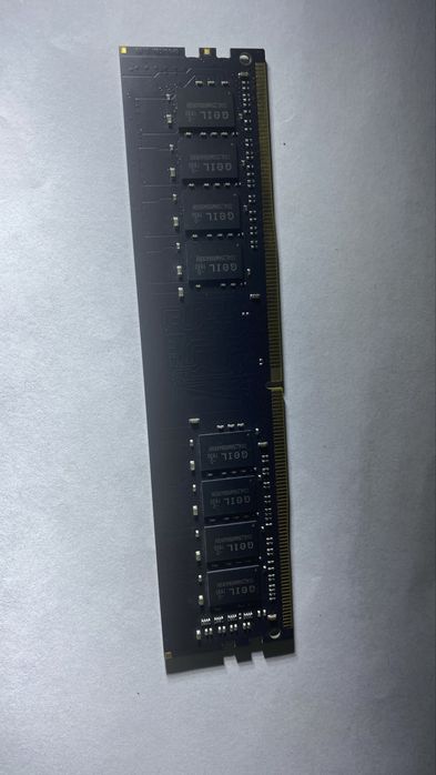 Оперативки DDR4 4гб в отличном состоянии