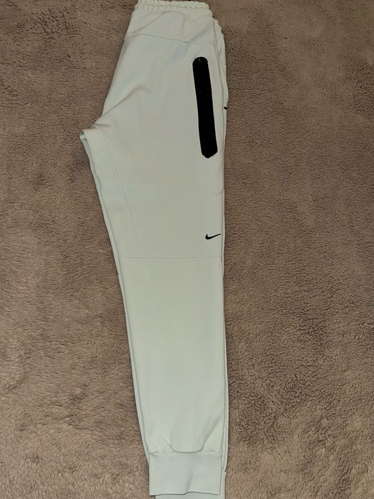 Nike Tech Fleece  full tracksuit (nu il vand pe piese)