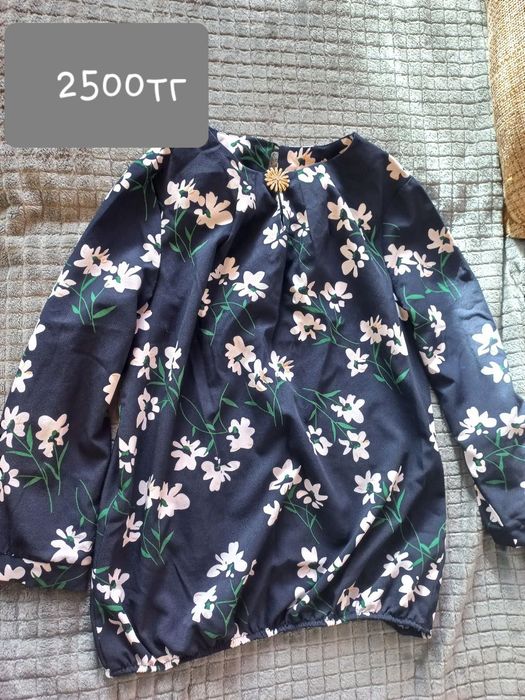 Продам красивые платья Токуши