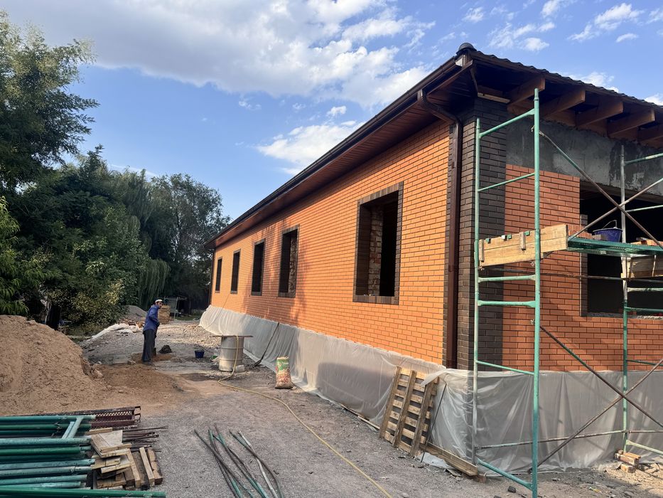 Строительная бригада 100 человек