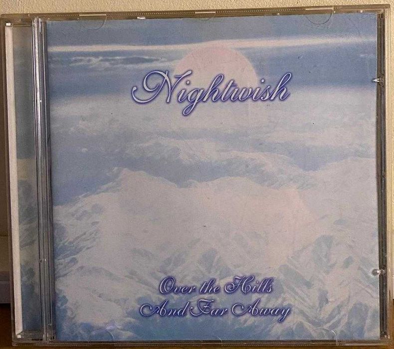 Спешно! колекцията си от CD-та на Nightwish