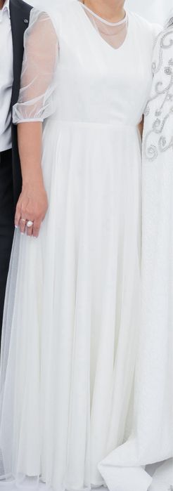 Продаётся платье (надевала один раз)