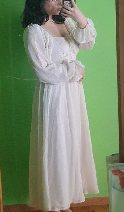 Молочное платье вечернее до щиколоток