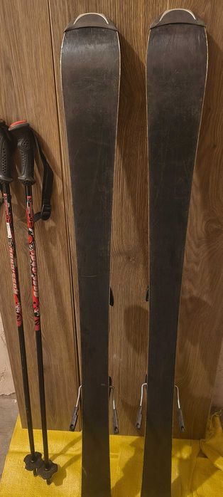 Skiuri Atomic Race 8