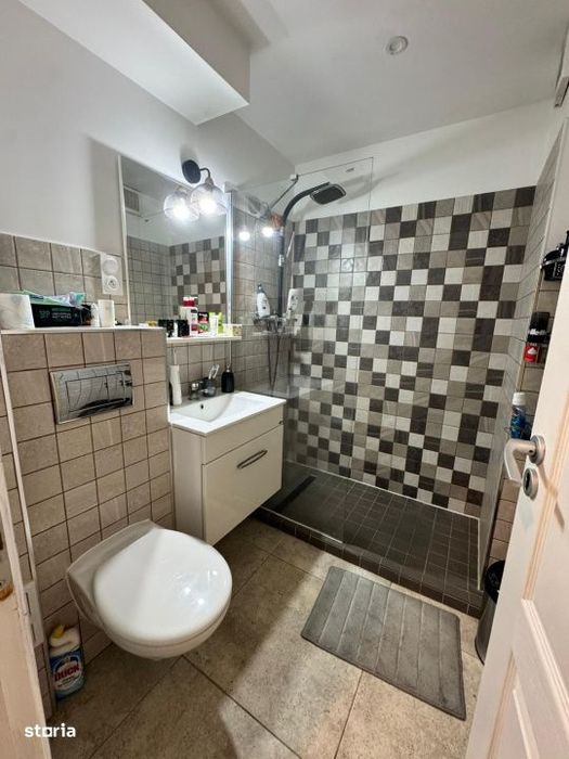 Apartament 3 camere, 89 mp, zona Sasar